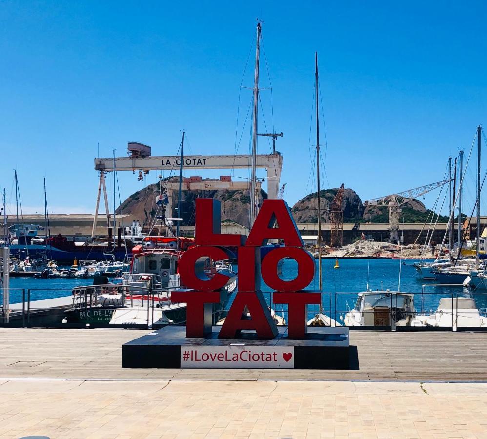 Duplex La Ciotat - Superbe 85 M2 - 6 Pers - 3 Chambres - Climatisation - Vue Mer Et Proche Du Vieux Port ラシオタ エクステリア 写真